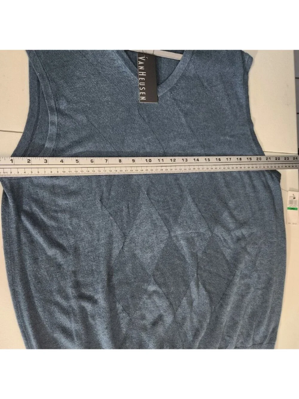 Van Heusen Mens Sleeveless Knit Sweater Vest Large Teal Diamond Pattern
